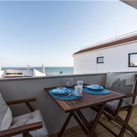 1 Bedroom Apartment with Balcony and Sea Views Walking Distance of Albufeira, Sleeps 2-3